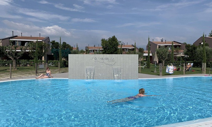 Crociale Apartment | Lovely apartment for 4 guests with pool, WIFI, A/C, TV, terrace and pets allowed