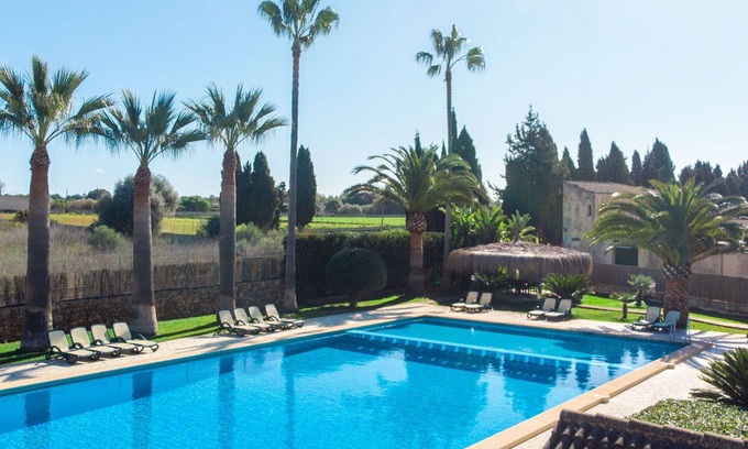 Muro Villa | Lovely apartment in villa for 2 guests with A/C, pool, WIFI, TV and patio