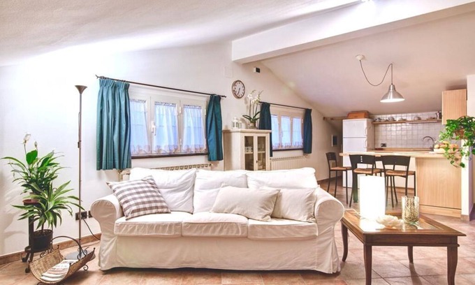 Pietrasanta Apartment | Lovely Apartment - 5 minutes near the Beach