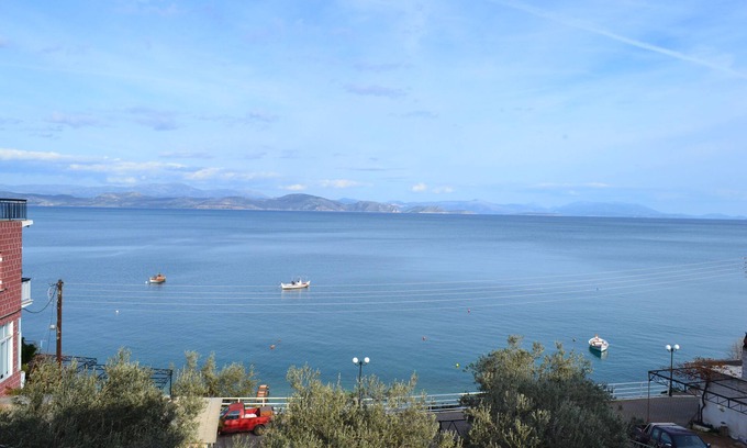 Kefalari Apartment | Lovely apartment 30m away from the sea