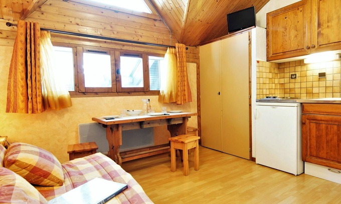 Les Houches Apartment | Lovely apartment for 2 people with WIFI and TV