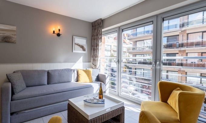 Nieuwpoort-Bad Apartment | Lovely apartment for 3 people with WIFI, TV and pets allowed