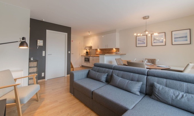 Bredene Apartment | Lovely apartment for 4 people with WIFI, TV and balcony