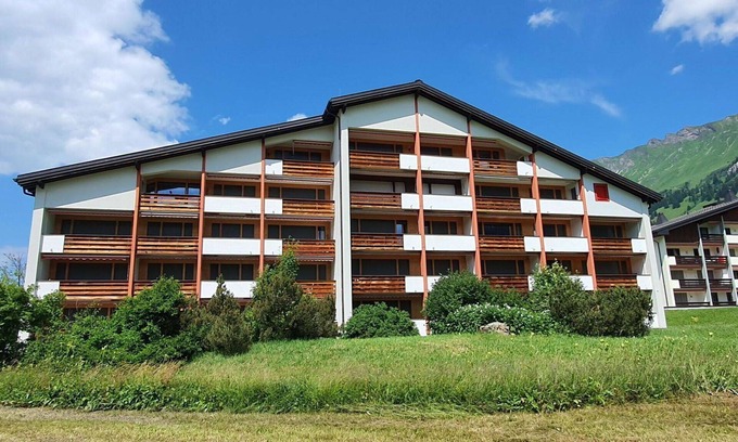 Parpan Apartment | Lovely apartment for 4 guests with WIFI and balcony