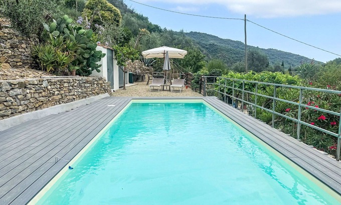 Prela Apartment | Lovely apartment for 4 guests with WIFI, A/C, pool, TV, patio and pets allowed