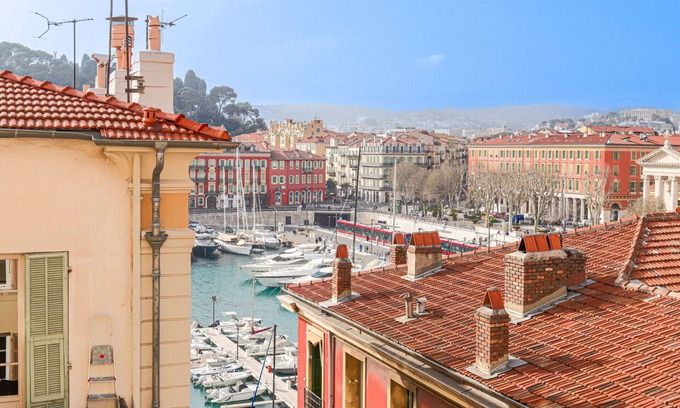 Nice Apartment | Lovely apartment for 4 people with WIFI, TV and pets allowed