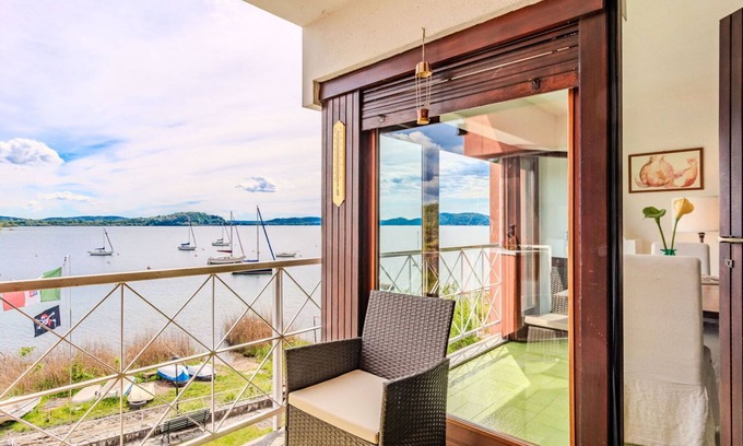 Monvalle Apartment | Lovely apartment for 5 guests with pool, WIFI, TV, balcony and pets allowed