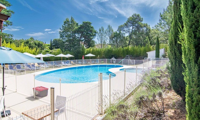 Nans-les-Pins Apartment | Lovely apartment for 8 guests with private pool, WIFI, TV, terrace and pets allowed