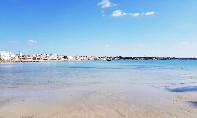 Province of Lecce Apartment | Lovely apartment with A/C, WIFI, TV, terrace, pets allowed, panoramic view and parking