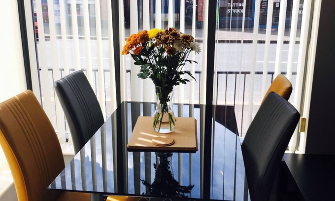 Belfast Apartment | Lovely Belfast apartment with free parking & WIFI