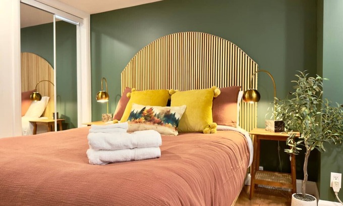 Saint-Roch Apartment | Lovely central loft, modern and well-appointed