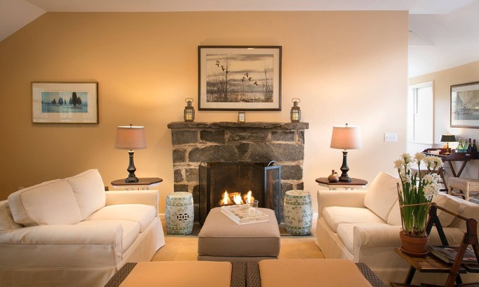 Lyme Cottage | Lovely, cozy Cottage on a non working farm in a rural town. Quiet and private.