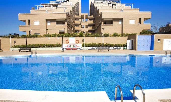 Cabanes Apartment | Lovely apartment for 4 people with pool, A/C, TV, terrace and pets allowed