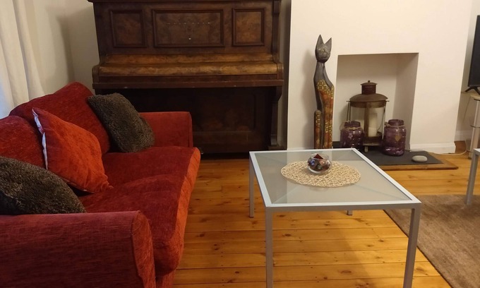 Torquay House | Lovely house near sea ~ spacious, relaxing & peaceful. Close to Everything!