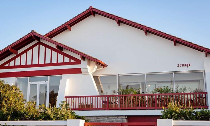 Hendaye House | Lovely house on the seafront in HENDAYE with garden