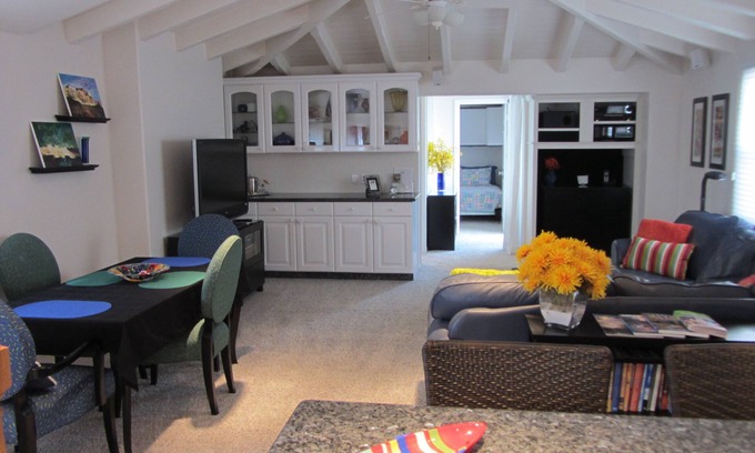 La Jolla Shores Condo | Lovely La Jolla Shores Getaway - Easy Walk to Beach!