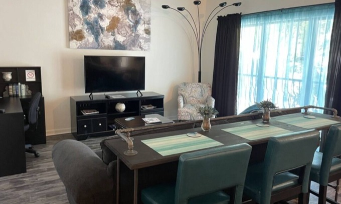 Innovation District Condo | Lovely Loft Condo-Short Walk to UF Campus/Stadium