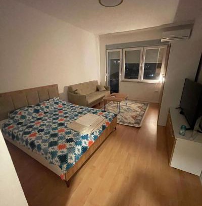 Pejë Apartment | Lovely One Bedroom Studio-Apartment Rental in Peja