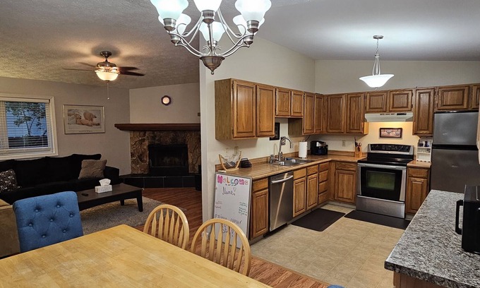 Abbott Loop House | Lovely Ranch Home in South Anchorage Close to UMED, Pet Friendly! ππββ¬πΎ