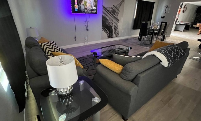 Las Vegas House | Lovely remodeled home with plenty of entertainment options min from strip