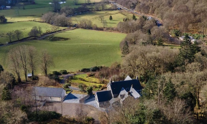 Duror Cottage | Lovely scenic new cottage close to Glencoe