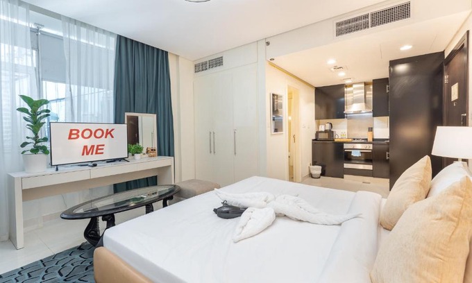 Downtown Dubai Apartment | Lovely Studio Apartment at DAMAC Maison in Business Bay