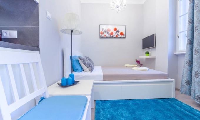 Palace District Apartment | Lovely Studio in City Center Gozsdu Yard