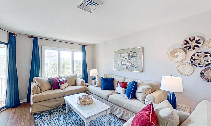 Isle of Palms Villa | Lovely top floor villa in Wild Dunes with partial ocean views, pool, & W/D