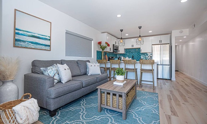 Midtown Ocean City Apartment | Lovely Turnkey Ocean Block Condo In Ocean City MD