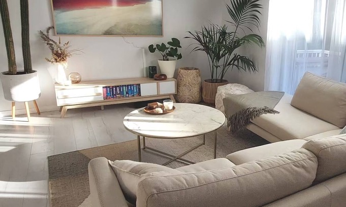Cronulla Apartment | Lovley Sunlit Apartment With Spa Bath