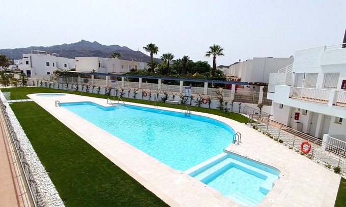 Vista de los Angeles-Rumina Apartment | Low First Line Apartment with Fiber and Swimming Pool