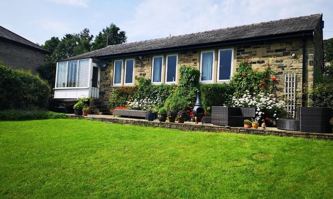 Oakworth House | Lower Cross