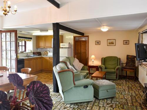 Newton Abbot House | Lower Hameldown-Uk12424