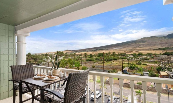 Historic Lahaina Front Street Condo | LS 512 Getaway Studio by the Beach Pool Hot Tub
