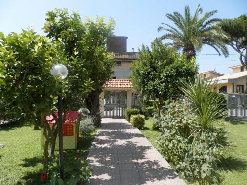 Isola Sacra Bed & Breakfast | Luana Inn Holiday