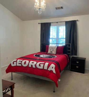 Athens Apartment | Lucky Dog Athens, GA
