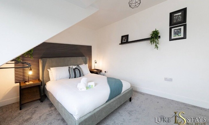 Newcastle-upon-Tyne House | Luke Stays - Welbeck Road