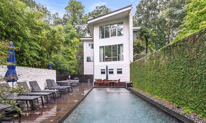 Buckhead House | Luna De Lenox by Minty Living