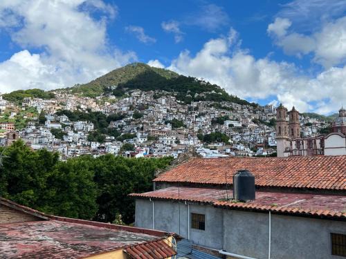 Taxco House | Luna