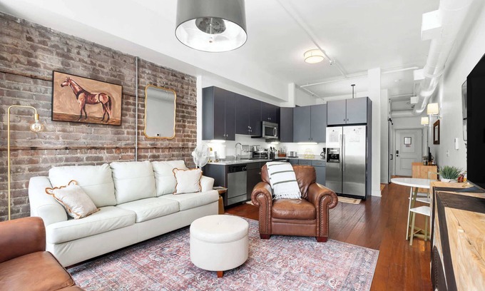 Historic District - North Apartment | Lush Savannah Loft - Near Plant Riverside District