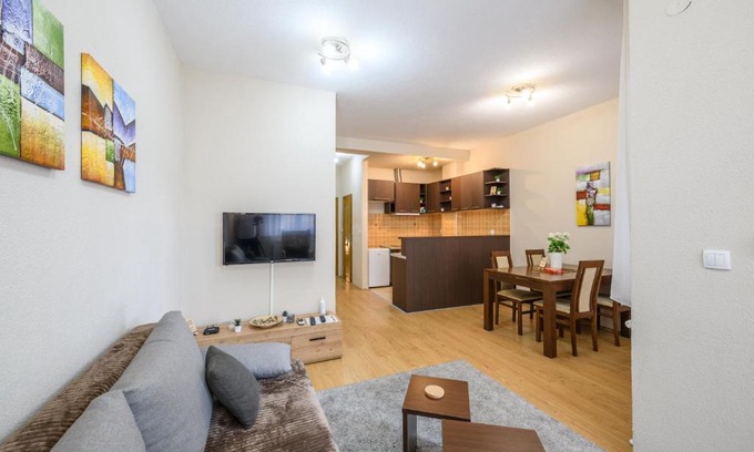 Svilajnac Apartment | Lux Apartman D&N
