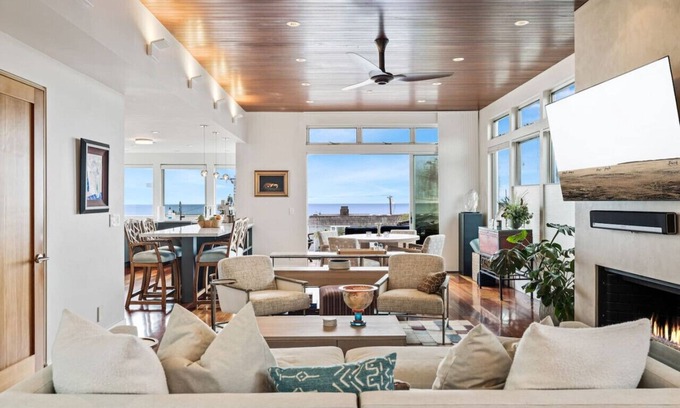 The Strand House | Lux by Manhattan Beach Pier & Panoramic Ocean View