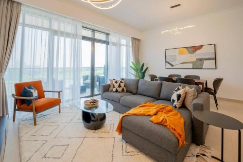 Emirates Hills 2 Apartment | Lux Golf Views 3 BR in Emirates Hills