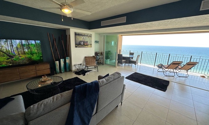 South Hotel Zone Resort | @Lux Seaview Suite W/King Bed & Infinity Pools@