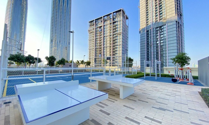 Dubai Apartment | LuxBnB Creek Rise Tower Harbor Views