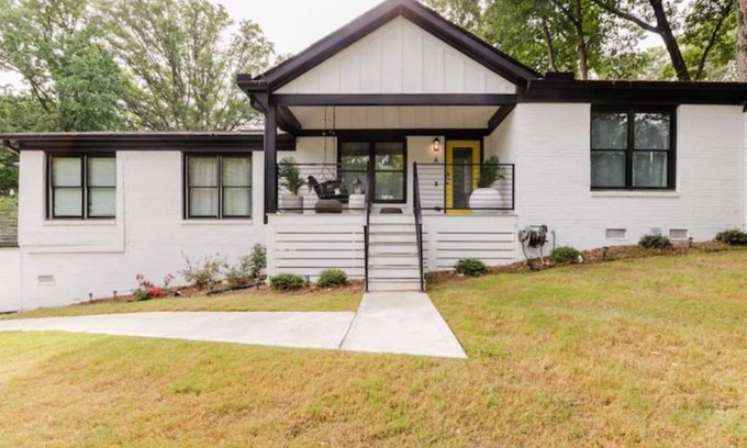 Decatur House | Luxe Decatur Duplex - Both Sides