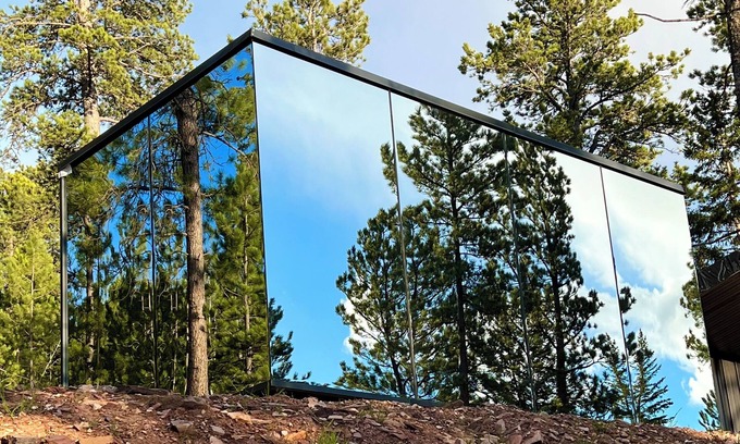 Deadwood House | Luxe Mirror Cabin by REFLECT+RECONNECT/Hot Tub