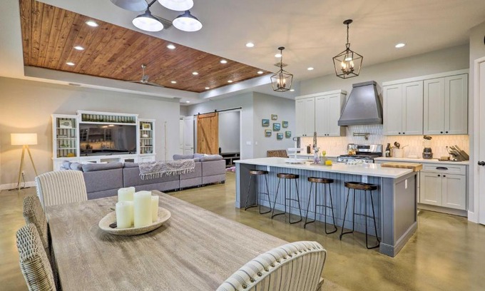 Wedgefield House | Luxe Orlando Escape with Private Saltwater Pool