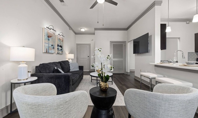 Northeast Raleigh Apartment | Luxe Retreat in North Hills