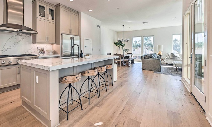 Del Obispo Condo | Luxe Retreat w/ Rooftop < Half Mi to Beach!